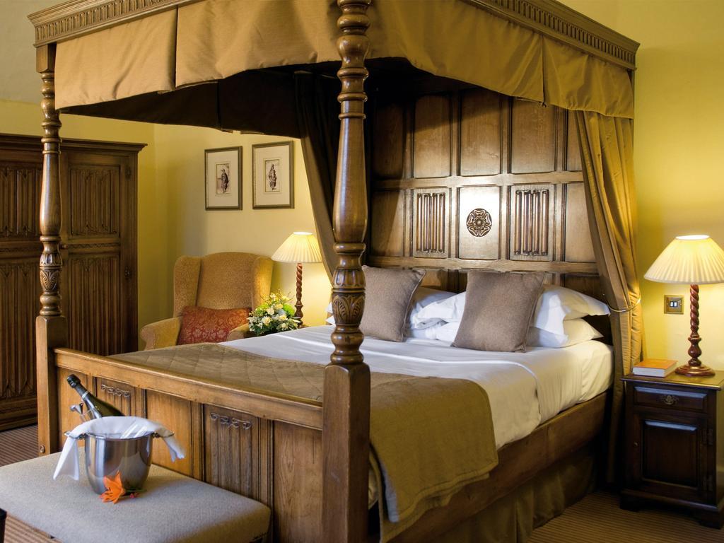 Macdonald Alveston Manor Hotel & Spa Stratford-upon-Avon Exterior photo